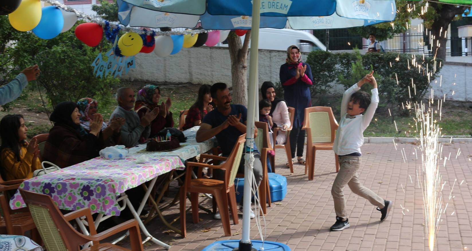 Şehit çocuğuna doğum günü sürprizi - Kırıkkale Haber, Son Dakika Kırıkkale Haberleri