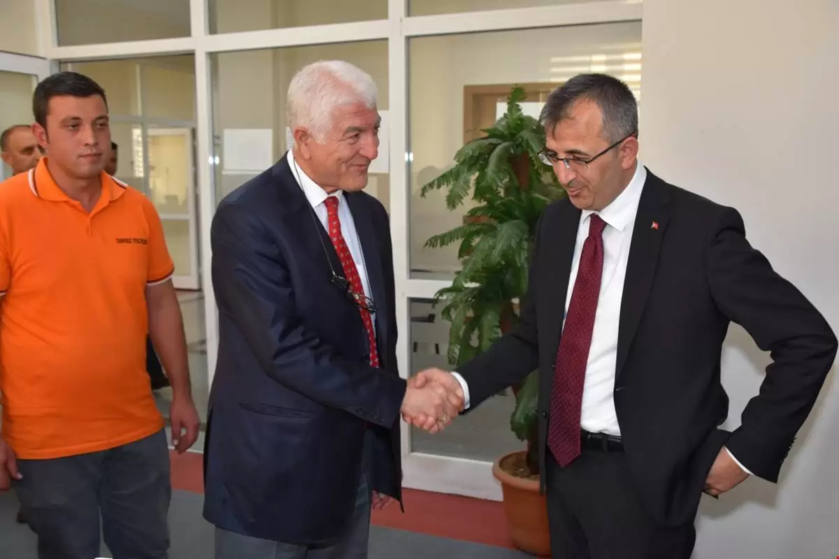 Vali Yunus Sezer valilik bürolarını gezdi - Kırıkkale Haber, Son Dakika Kırıkkale Haberleri Vali Yunus Sezer valilik bürolarını gezdi - Kırıkkale Haber, Son Dakika Kırıkkale Haberleri