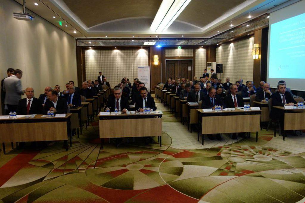 Ahiler Kalkınma Ajansı Yönetim Kurulu Toplantısı, 27.11.2018 tarihinde,“Milli Teknoloji, Güçlü Sanayi Hamlesi” konulu gündem maddesiyle ve yerel paydaşların katılımıyla Nevşehir ili Avanos İlçesi’nde gerçekleştirildi. Vali Yunus Sezer AHİKA Yönetim Kurulu Toplantısına Katıldı - Kırıkkale Haber, Son Dakika Kırıkkale Haberleri