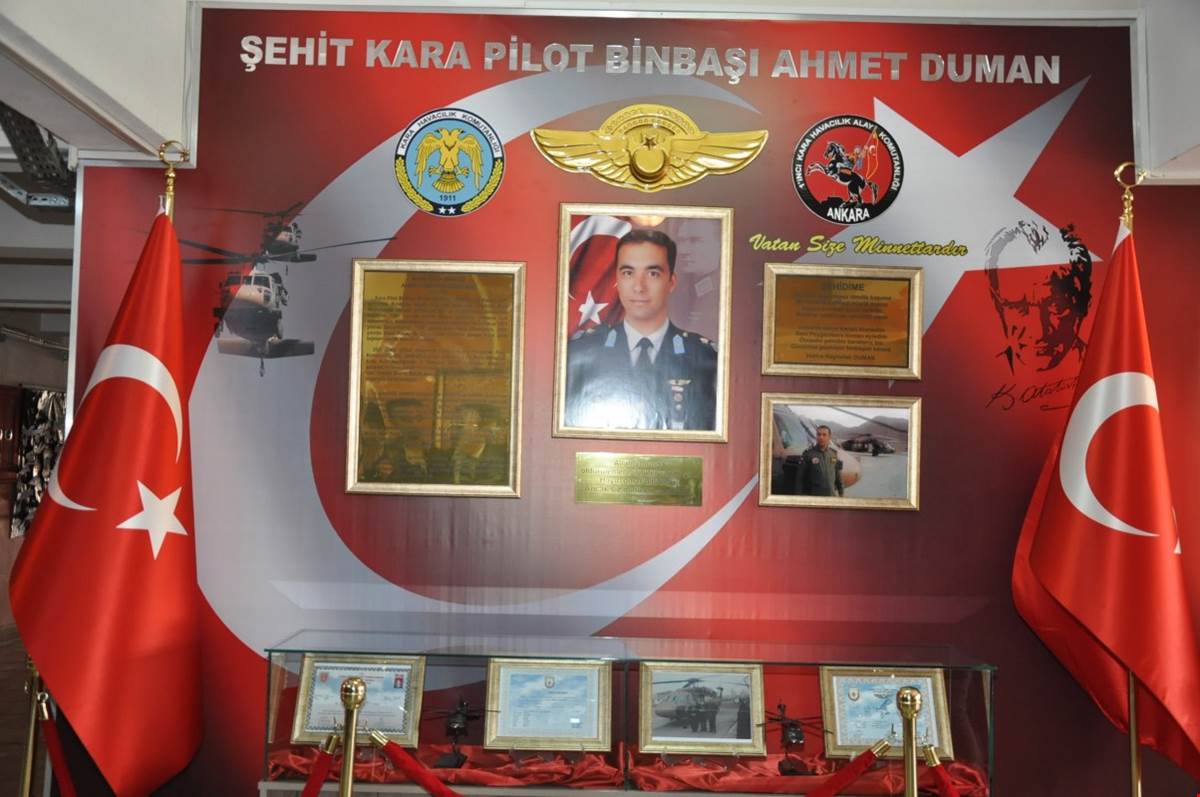 Şehit annesi tabelayı görünce gözyaşlarını tutamadı - Kırıkkale Haber, Son Dakika Kırıkkale Haberleri