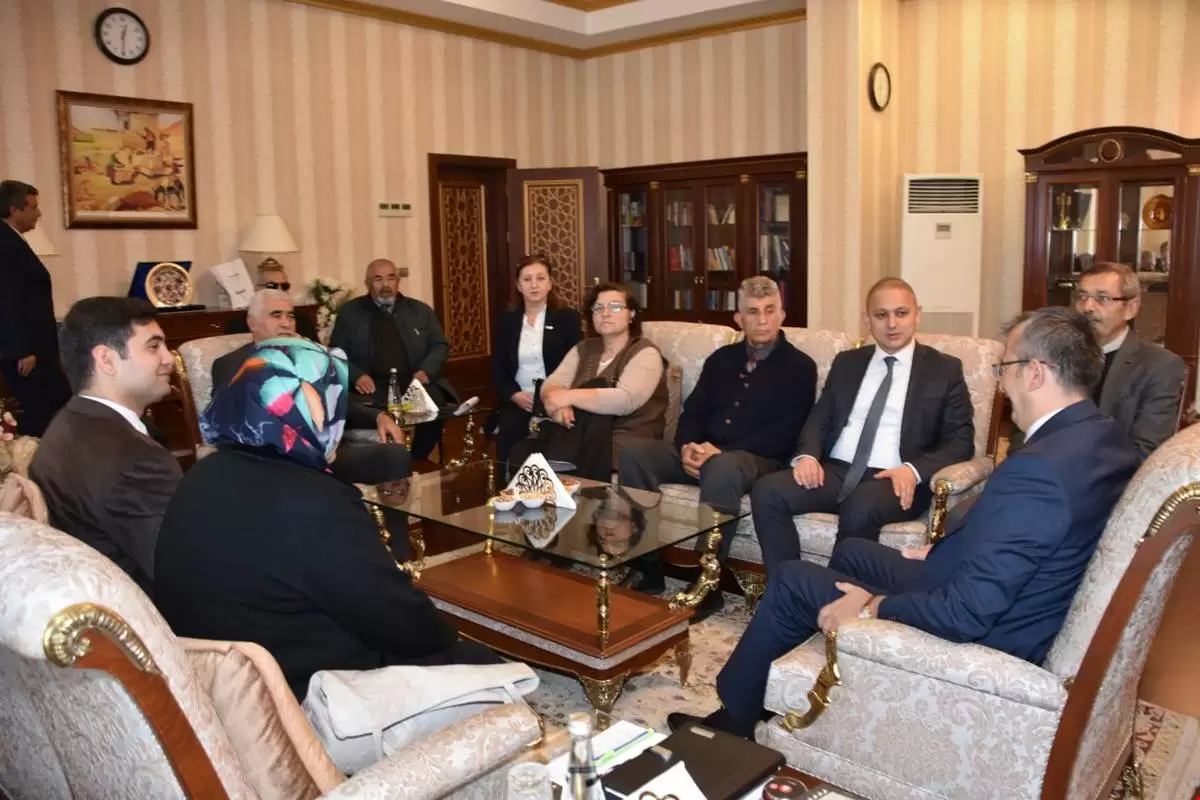 Milletvekili Önal’dan Vali Sezer’e Ziyaret - Kırıkkale Haber, Son Dakika Kırıkkale Haberleri Milletvekili Önal’dan Vali Sezer’e Ziyaret - Kırıkkale Haber, Son Dakika Kırıkkale Haberleri