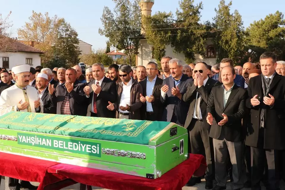Başkan Sungur’un oğlu Metin Sungur toprağa verildi - Kırıkkale Haber, Son Dakika Kırıkkale Haberleri