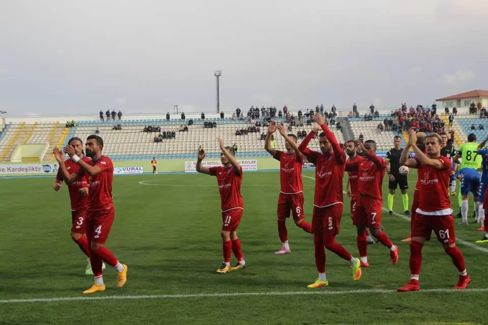Başpınar stadyumunda Çubukspor ile kendi taraftarı önünde Çubukspor Luka’nın golü ile 1-0 maçı önde tamamlayan Kırıkkale Büyük Anadoluspor ligde zirveye yerleşti. Herkes Rütbesini Bilecek! - Kırıkkale Haber, Son Dakika Kırıkkale Haberleri