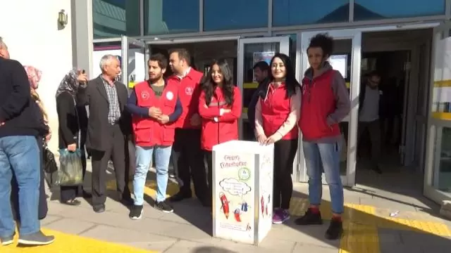 KPSS Sonrası İhtiyaç Sahibi Öğrenciler Kalem ve Silgi Topladı - Kırıkkale Haber, Son Dakika Kırıkkale Haberleri KPSS Sonrası İhtiyaç Sahibi Öğrenciler Kalem ve Silgi Topladı - Kırıkkale Haber, Son Dakika Kırıkkale Haberleri