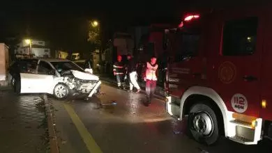 Hızını Alamayan Otomobil Çekiciye Çarptı: 1 Ağır Yaralı - Kırıkkale Haber, Son Dakika Kırıkkale Haberleri Hızını Alamayan Otomobil Çekiciye Çarptı: 1 Ağır Yaralı - Kırıkkale Haber, Son Dakika Kırıkkale Haberleri