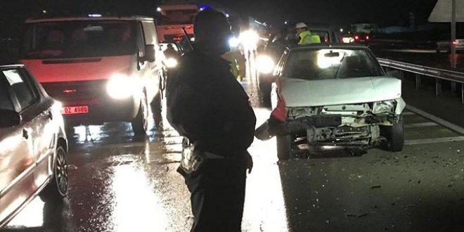 Kırıkkale’de 3 otomobil çarpıştı: 5 yaralı - Kırıkkale Haber, Son Dakika Kırıkkale Haberleri