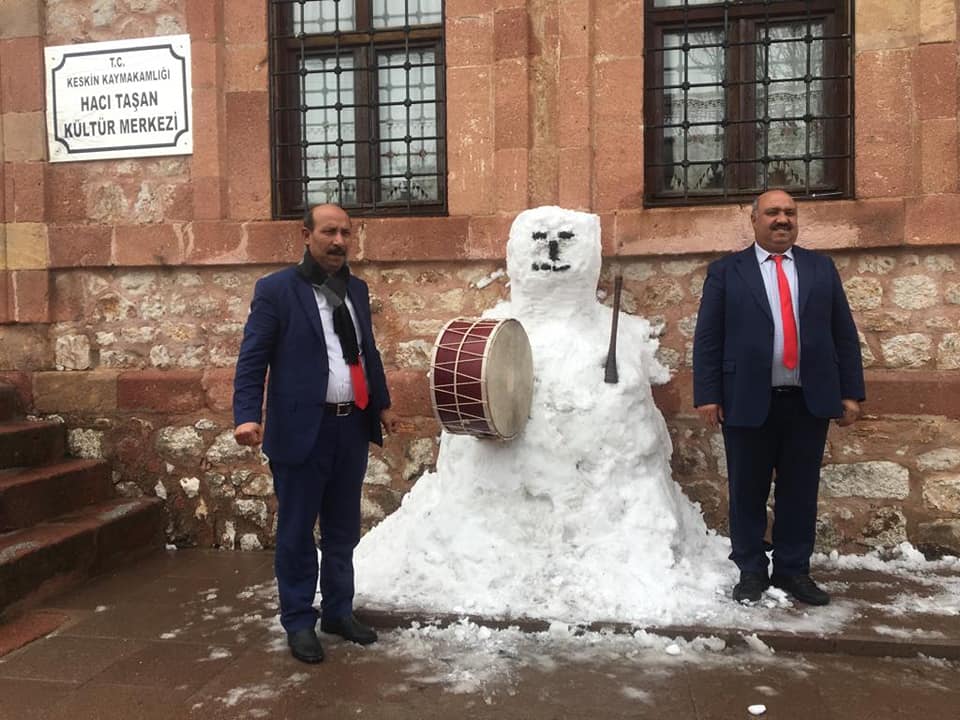 Kardan adamla davullu zurnalı serenat - Kırıkkale Haber, Son Dakika Kırıkkale Haberleri