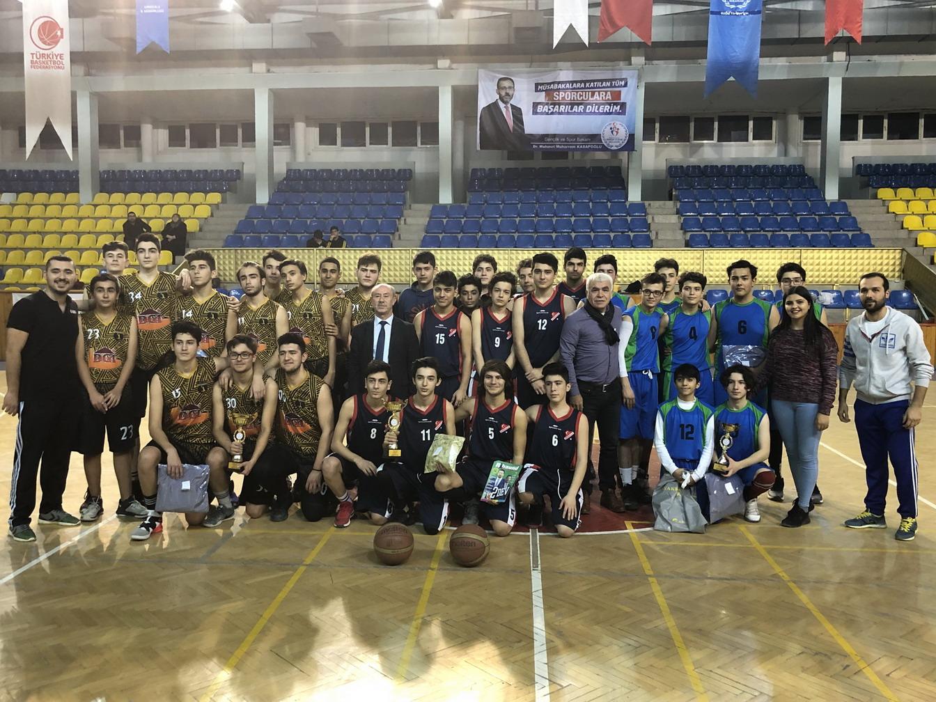  U16 erkekler basketbol liginde Elit Basketbol şampiyon - Kırıkkale Haber, Son Dakika Kırıkkale Haberleri
