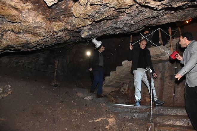 Vali Sezer, sulu mağarada incelemelerde bulundu  - Kırıkkale Haber, Son Dakika Kırıkkale Haberleri