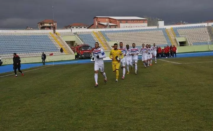 BAL Ligi 6. Grupta mücadele eden temsilcimiz Kırıkkale Büyük Anadoluspor, kendi saha ve seyircisi önünde ağırladığı Yeniçağaspor’u 1-0 yendi. Lider, Bildiğiniz Gibi - Kırıkkale Haber, Son Dakika Kırıkkale Haberleri