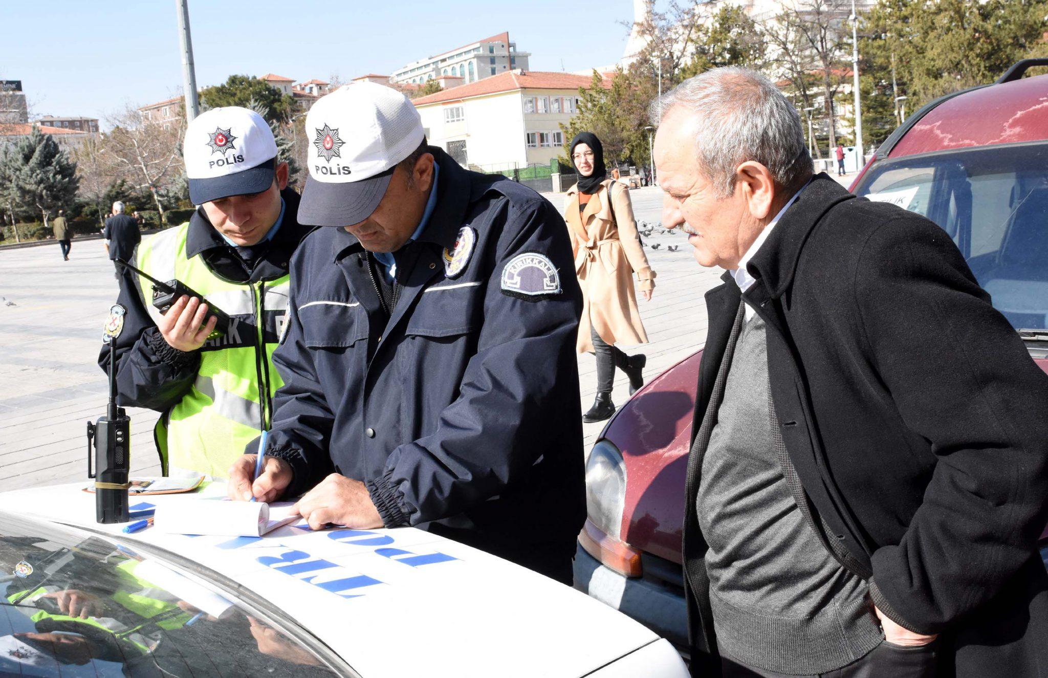 “Emniyet kemeri” takmayan sürücülere ceza - Kırıkkale Haber, Son Dakika Kırıkkale Haberleri