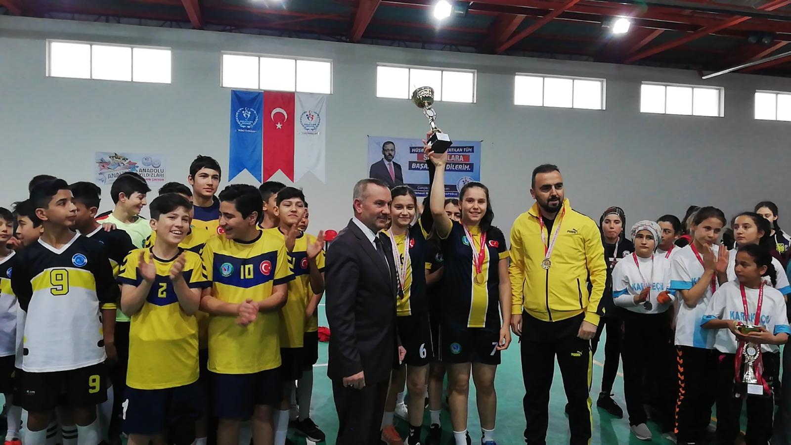 Kale okulundan 5 yıldızlı şampiyonluk - Kırıkkale Haber, Son Dakika Kırıkkale Haberleri