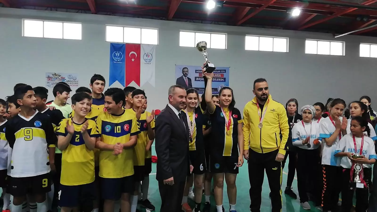 Kale okulundan 5 yıldızlı şampiyonluk - Kırıkkale Haber, Son Dakika Kırıkkale Haberleri Kale okulundan 5 yıldızlı şampiyonluk - Kırıkkale Haber, Son Dakika Kırıkkale Haberleri
