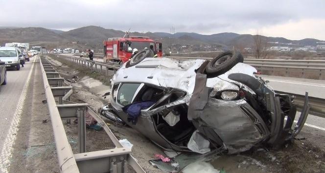 Su kanalına uçan otomobildeki 4 kişi ölümden döndü - Kırıkkale Haber, Son Dakika Kırıkkale Haberleri