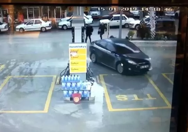 Emekli Çiftin Ev Parasını Gasbeden 2 Kişiden 1’i, Ankara’da Yakalandı - Kırıkkale Haber, Son Dakika Kırıkkale Haberleri Emekli Çiftin Ev Parasını Gasbeden 2 Kişiden 1’i, Ankara’da Yakalandı - Kırıkkale Haber, Son Dakika Kırıkkale Haberleri