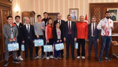Başarılı sporcular ödüllendirildi - Kırıkkale Haber, Son Dakika Kırıkkale Haberleri