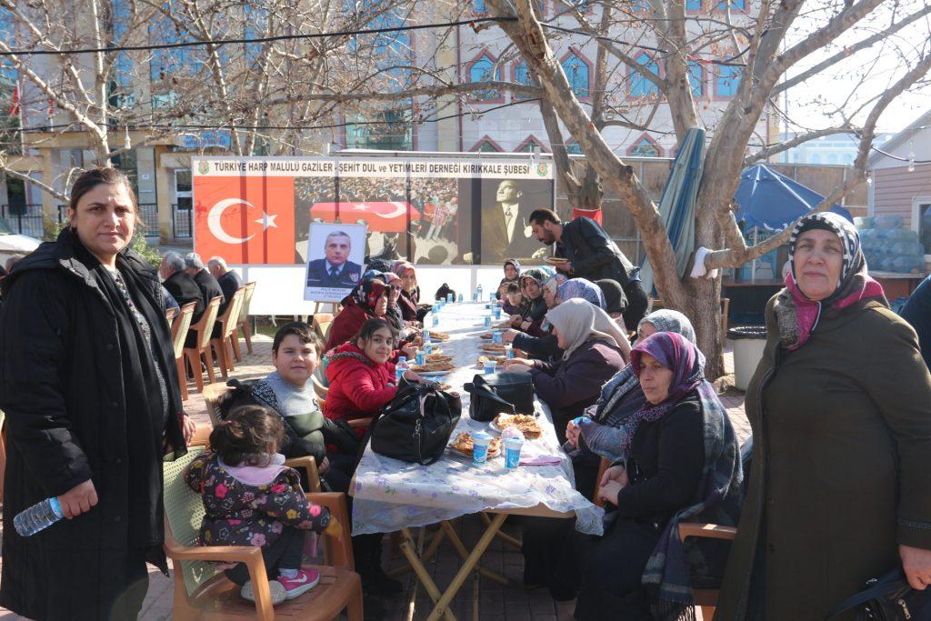 Türkiye Harp Malulü Gaziler, Şehit Dul ve Yetimleri Derneği Kırıkkale Şubesi ve Şehit Aileleri tarafından Şehitlerimizi Anma programları devam ediyor.