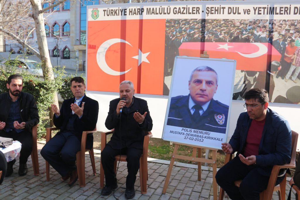 Türkiye Harp Malulü Gaziler, Şehit Dul ve Yetimleri Derneği Kırıkkale Şubesi ve Şehit Aileleri tarafından Şehitlerimizi Anma programları devam ediyor.