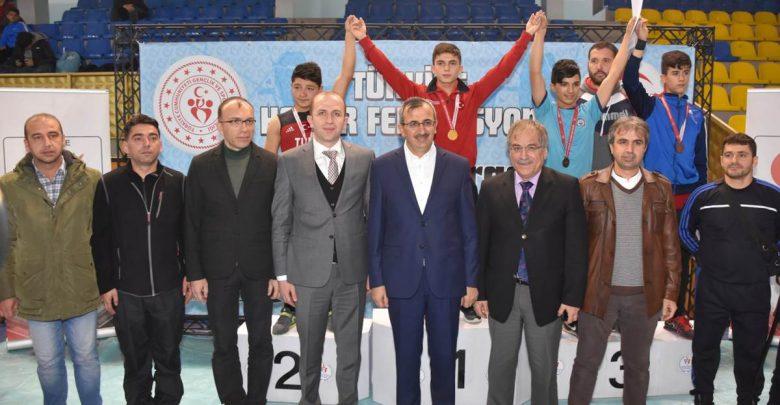 Okul Sporları Türkiye Halter Şampiyonası Kırıkkale’de Başladı - Kırıkkale Haber, Son Dakika Kırıkkale Haberleri