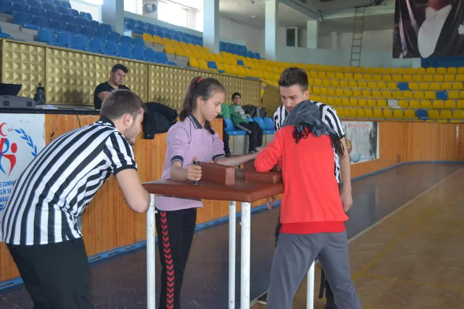 Öğrenciler bilek güreştirdi - Kırıkkale Haber, Son Dakika Kırıkkale Haberleri