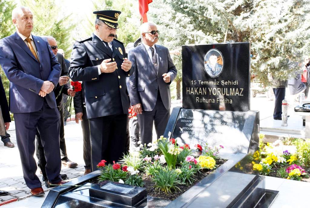 Emniyet teşkilatından şehitlik ziyareti - Kırıkkale Haber, Son Dakika Kırıkkale Haberleri