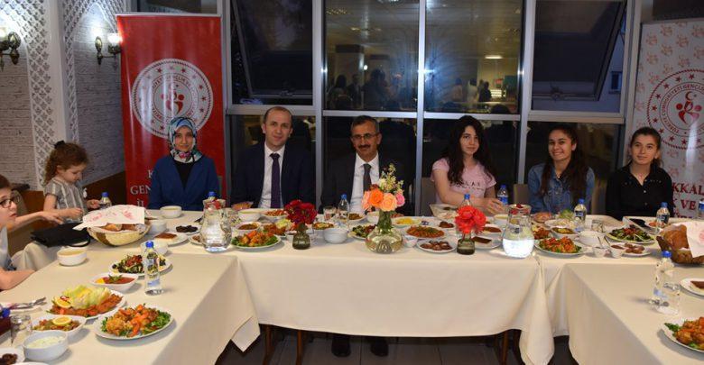 Vali Sezer’den iftar sürprizi - Kırıkkale Haber, Son Dakika Kırıkkale Haberleri