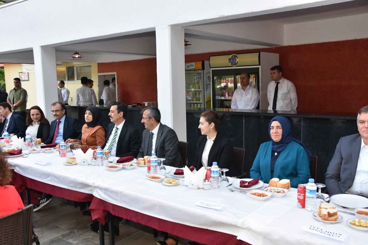 Hakim ve savcılar için veda yemeği - Kırıkkale Haber, Son Dakika Kırıkkale Haberleri