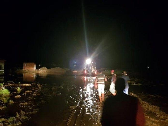 Sel suyu Kırıkkale-Yozgat yolunu kapattı - Kırıkkale Haber, Son Dakika Kırıkkale Haberleri