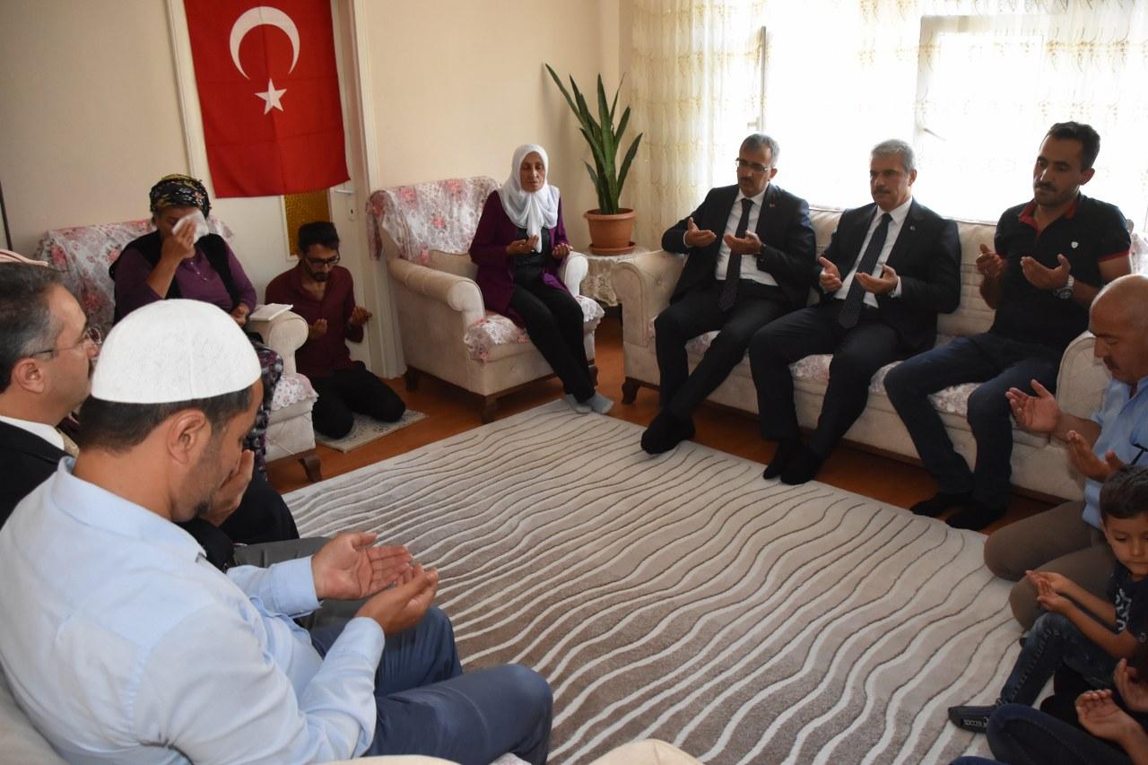 Valilerden Şehit Baran’ın ailesine ziyaret - Kırıkkale Haber, Son Dakika Kırıkkale Haberleri