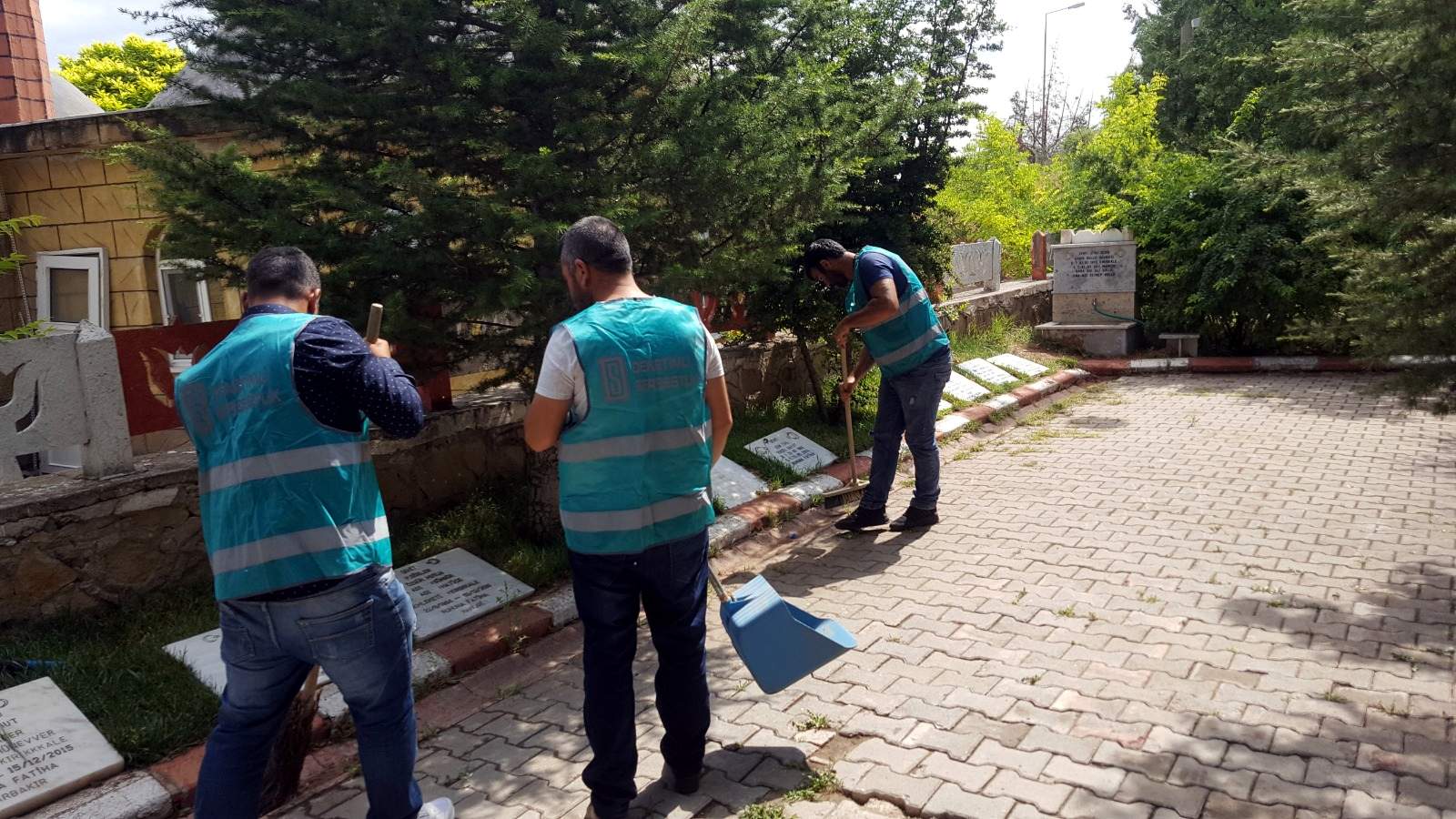 Şehitliğin bakımı hükümlüler tarafından yapıldı - Kırıkkale Haber, Son Dakika Kırıkkale Haberleri