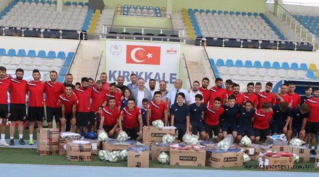 Saygılı’dan Kırıkkalespor’a malzeme yardımı - Kırıkkale Haber, Son Dakika Kırıkkale Haberleri