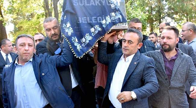 Başkan Bildik’in annesi toprağa verildi - Kırıkkale Haber, Son Dakika Kırıkkale Haberleri