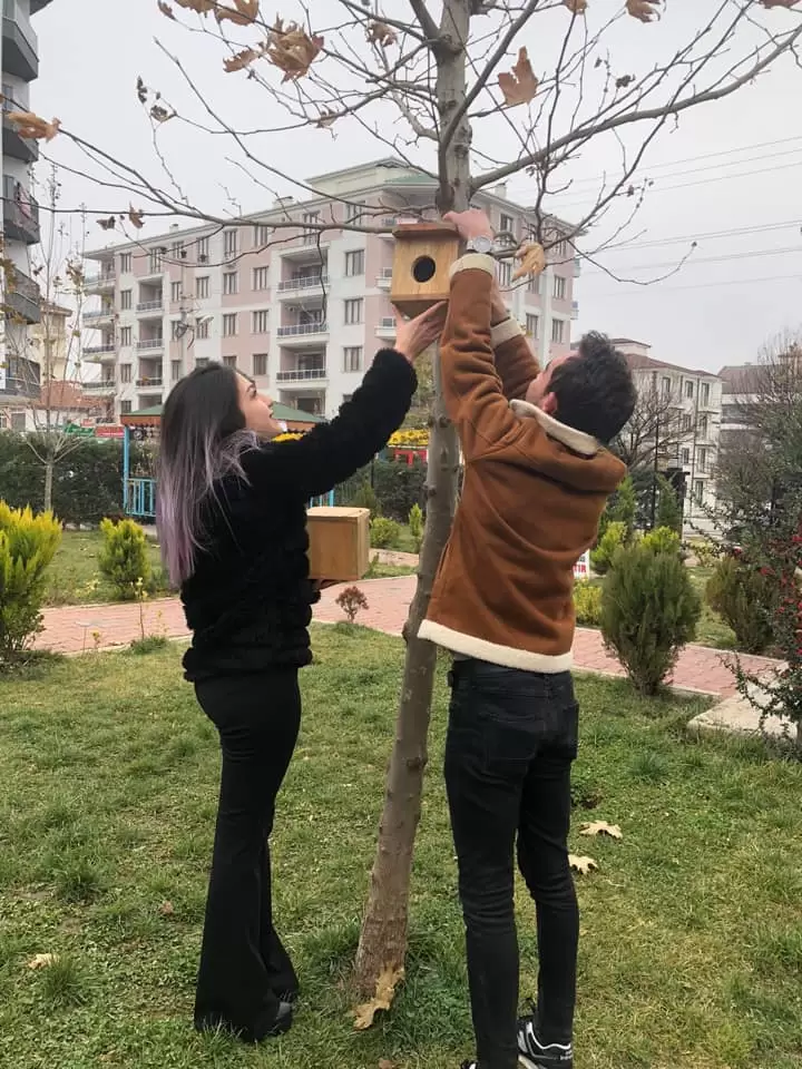 Tahta kuş yuvaları ağaçlara yerleştirildi - Kırıkkale Haber, Son Dakika Kırıkkale Haberleri Tahta kuş yuvaları ağaçlara yerleştirildi - Kırıkkale Haber, Son Dakika Kırıkkale Haberleri