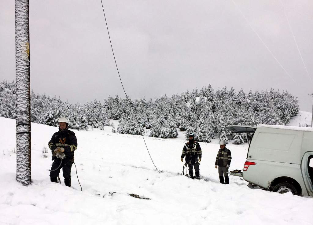 Başkent EDAŞ kış şartlarında çalışmalara devam ediyor - Kırıkkale Haber, Son Dakika Kırıkkale Haberleri