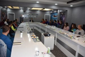 Vali Sezer, Antrenörler İle Değerlendirme Toplantısına Katıldı - Kırıkkale Haber, Son Dakika Kırıkkale Haberleri