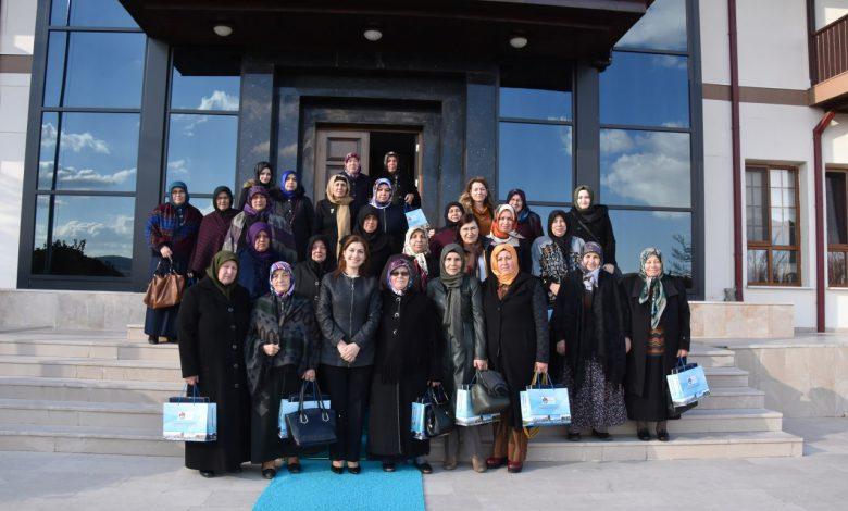 Vali Sezer’in Eşi Şehit Yakınlarını Ağırladı - Kırıkkale Haber, Son Dakika Kırıkkale Haberleri