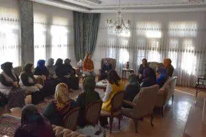 Vali Sezer’in Eşi Şehit Yakınlarını Ağırladı – Kırıkkale Haber, Son Dakika Kırıkkale Haberleri
Vali Sezer’in Eşi Şehit Yakınlarını Ağırladı - Kırıkkale Haber, Son Dakika Kırıkkale Haberleri