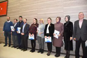 Mezuniyet Belgeleri Verildi – Kırıkkale Haber, Son Dakika Kırıkkale Haberleri
Mezuniyet Belgeleri Verildi - Kırıkkale Haber, Son Dakika Kırıkkale Haberleri