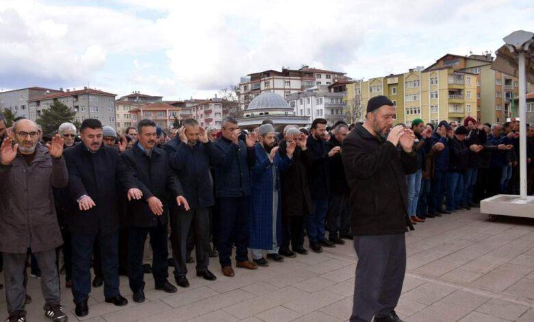 İdlib Şehitleri İçin Gıyabi Cenaze Namazı - Kırıkkale Haber, Son Dakika Kırıkkale Haberleri