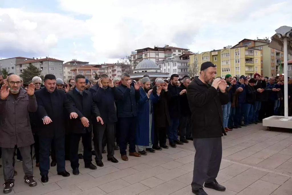 İdlib Şehitleri İçin Gıyabi Cenaze Namazı - Kırıkkale Haber, Son Dakika Kırıkkale Haberleri İdlib Şehitleri İçin Gıyabi Cenaze Namazı - Kırıkkale Haber, Son Dakika Kırıkkale Haberleri