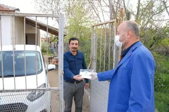 Evlere Maske Dağıttı - Kırıkkale Haber, Son Dakika Kırıkkale Haberleri Evlere Maske Dağıttı - Kırıkkale Haber, Son Dakika Kırıkkale Haberleri