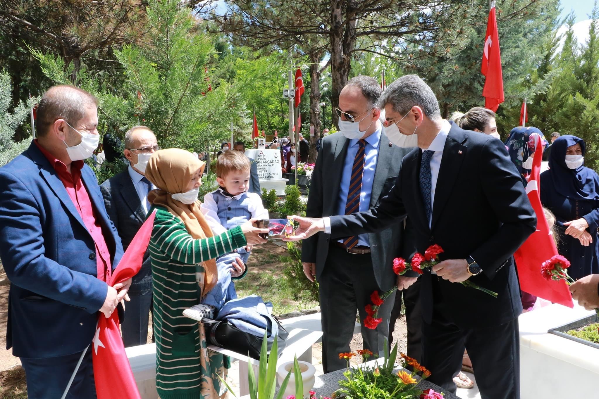 İçişleri Bakan Yardımcısı İnce, şehit yakınları ile bir araya geldi - Kırıkkale Haber, Son Dakika Kırıkkale Haberleri