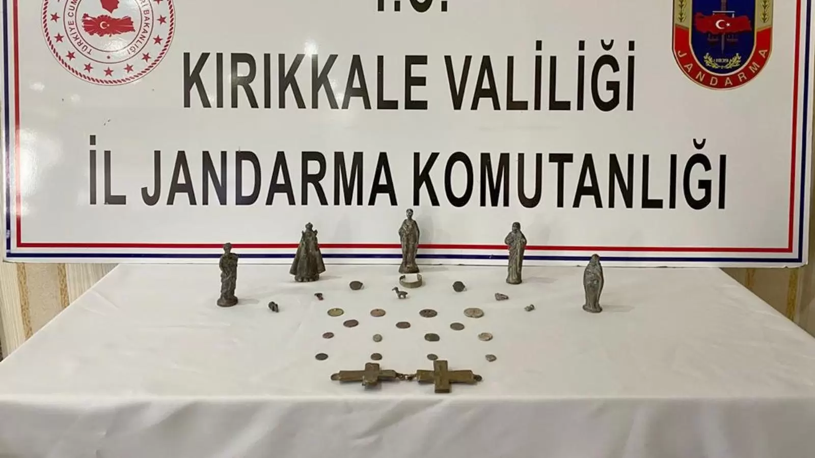 Tarihi eserleri güvenlik güçlerine satmaya çalıştı - Kırıkkale Haber, Son Dakika Kırıkkale Haberleri