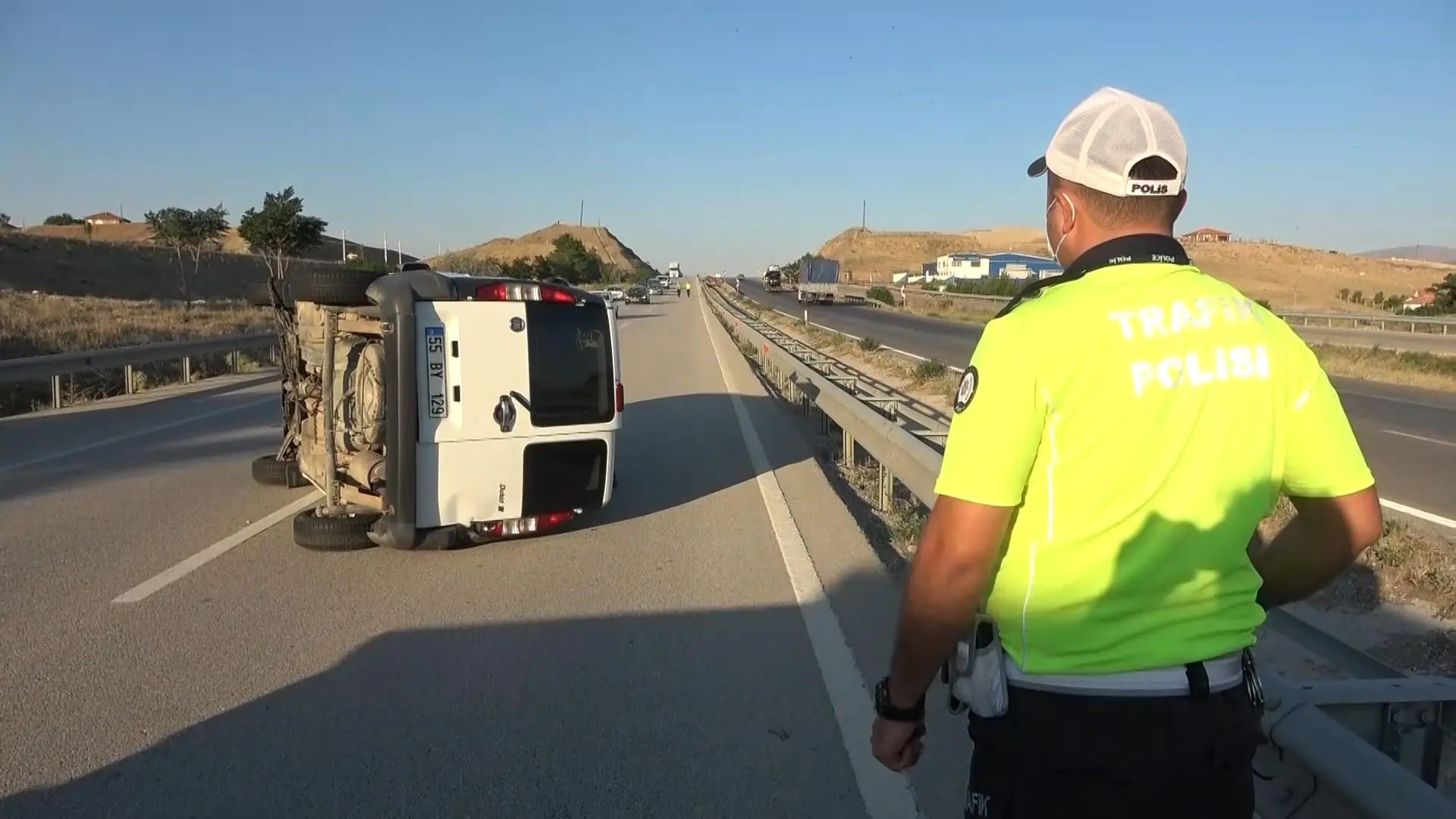 Otomobiliyle 100 metre sürüklendi, burnu bile kanamadı - Kırıkkale Haber, Son Dakika Kırıkkale Haberleri Otomobiliyle 100 metre sürüklendi, burnu bile kanamadı - Kırıkkale Haber, Son Dakika Kırıkkale Haberleri