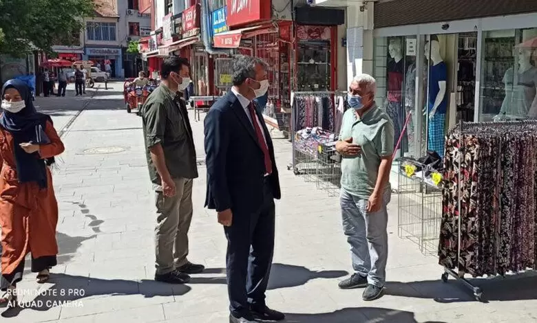 Validen ‘maske’ denetimi: Esnaf ve vatandaşları tek tek uyardı - Kırıkkale Haber, Son Dakika Kırıkkale Haberleri Validen ‘maske’ denetimi: Esnaf ve vatandaşları tek tek uyardı - Kırıkkale Haber, Son Dakika Kırıkkale Haberleri