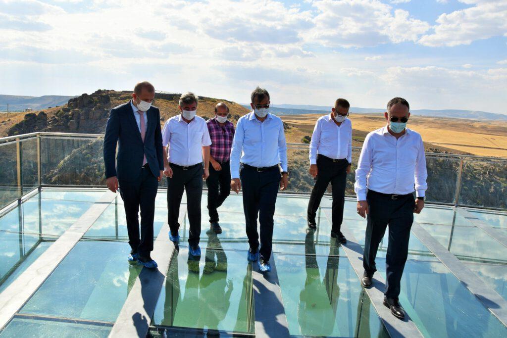 Uzelli Valli Sezer’i ziyaret etti - Kırıkkale Haber, Son Dakika Kırıkkale Haberleri