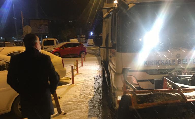 Kırıkkale Belediyesi, Başkanıyla Beraber Karla Mücadelede - Kırıkkale Haber, Son Dakika Kırıkkale Haberleri