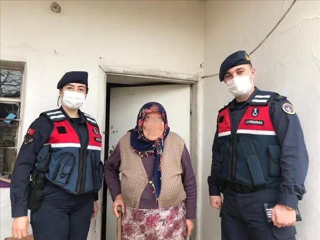 Yalnız Yaşayan Yaşlılara Yönelik Örnek Çalışma - Kırıkkale Haber, Son Dakika Kırıkkale Haberleri Yalnız Yaşayan Yaşlılara Yönelik Örnek Çalışma - Kırıkkale Haber, Son Dakika Kırıkkale Haberleri