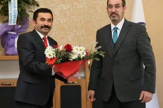 Kırıkkaleli Rafet hoca Bayburt’a Dekan Olarak Atandı - Kırıkkale Haber, Son Dakika Kırıkkale Haberleri Kırıkkaleli Rafet hoca Bayburt’a Dekan Olarak Atandı - Kırıkkale Haber, Son Dakika Kırıkkale Haberleri