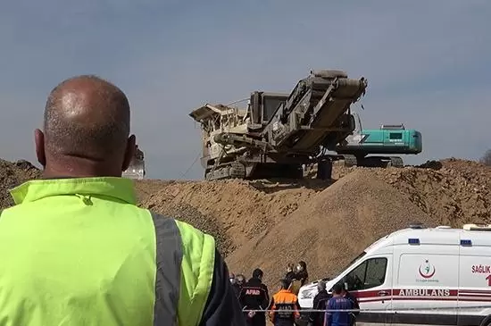 Taş Kırma Makinesinin İçine Düşün İşçi Feci Şekilde Can Verdi - Kırıkkale Haber, Son Dakika Kırıkkale Haberleri Taş Kırma Makinesinin İçine Düşün İşçi Feci Şekilde Can Verdi - Kırıkkale Haber, Son Dakika Kırıkkale Haberleri